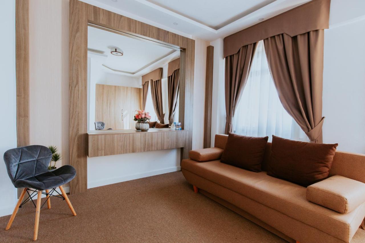 Hotel Restaurant Park Miercurea Ciuc Ngoại thất bức ảnh
