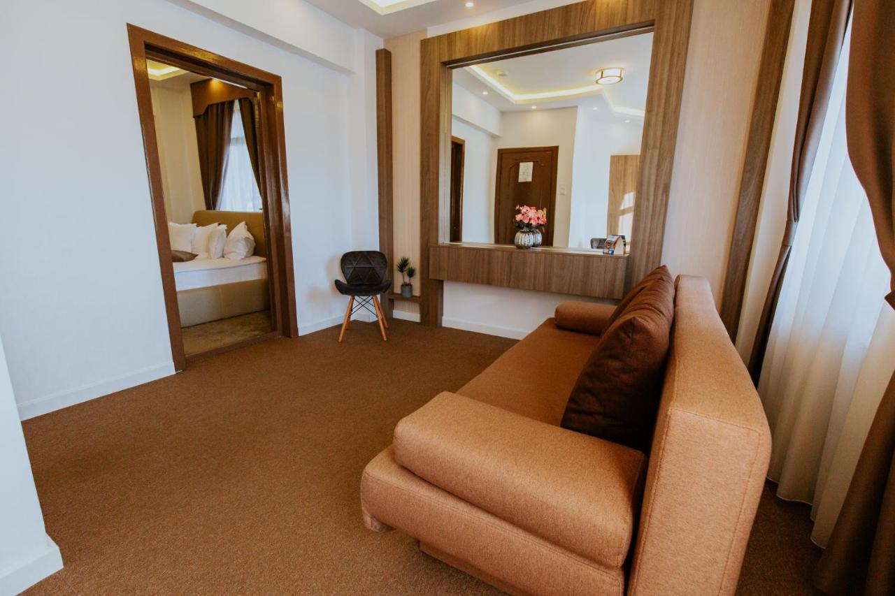 Hotel Restaurant Park Miercurea Ciuc Ngoại thất bức ảnh