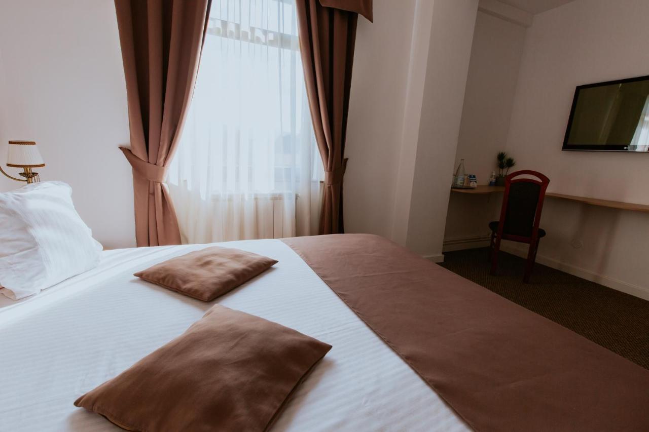 Hotel Restaurant Park Miercurea Ciuc Ngoại thất bức ảnh