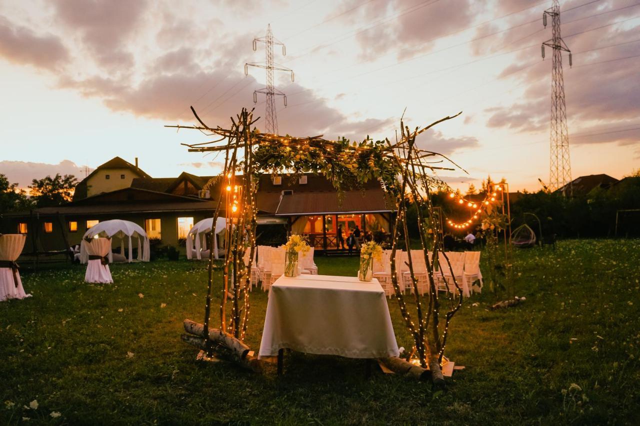 Hotel Restaurant Park Miercurea Ciuc Ngoại thất bức ảnh